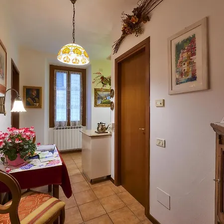 Casa Di Mezzo Ferienhaus *